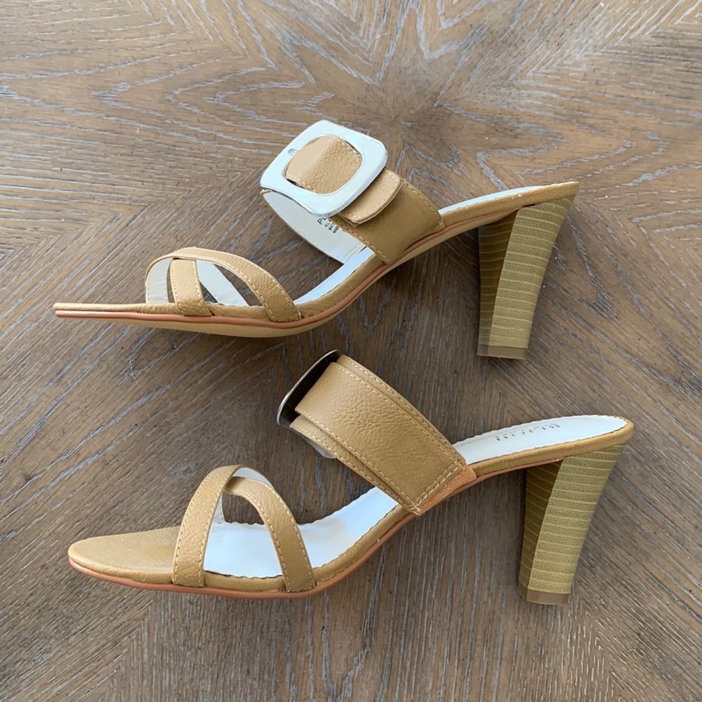 New bijou tan sandal heels size 10